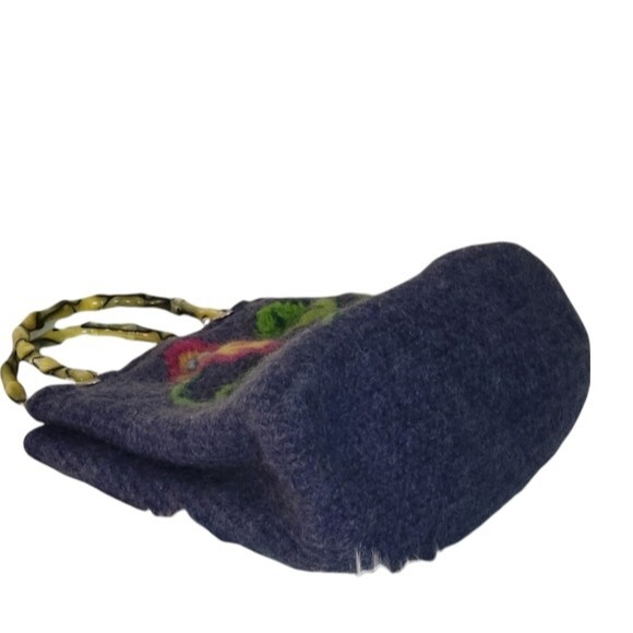 Crochet Floral Handbag 11x10x5 Blue Pearl Handle Hand Crafted - Picture 6 of 6